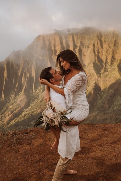 Kauai Hawaii Wedding, Anniversary Aesthetic, Hawaiian Elopement, Tahiti Honeymoon, Hawaii Waterfalls, Kauai Elopement, Elopement Guide, Small Beach Weddings, Elopement Beach