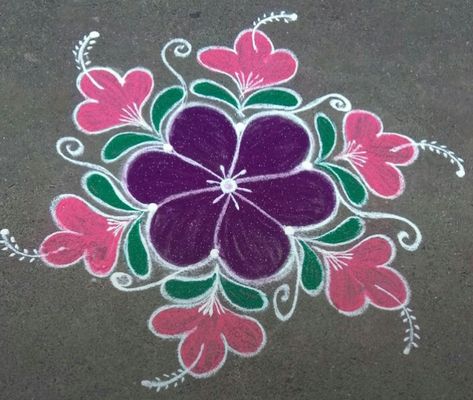 Rongali Design Simple Easy, Round Rangoli Design, Easy Rangoli Designs Videos, Very Easy Rangoli Designs, Rangoli Designs Photos, Rangoli Designs Simple Diwali, Rangoli Side Designs, Beautiful Flower Drawings, Simple Flower Design