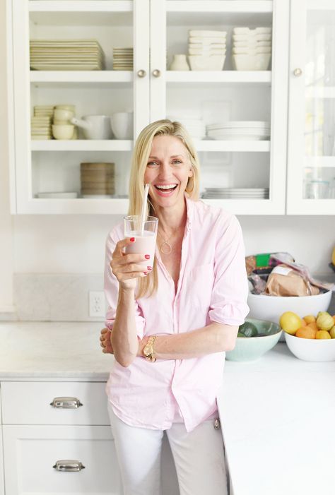 Catherine McCord Shares Smoothie Hacks | PEOPLE.com | PEOPLE.com Smoothie Hacks, Catherine Mccord, Smoothie Jar, One Potato, Turmeric Drink, Frozen Cauliflower, Organic Cooking, Mango Chunks, Star Actress