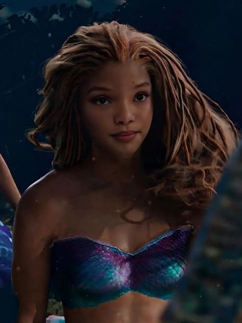 Ariel Movie, Chloe And Halle, Little Mermaid Live Action, Curly Fro, I Love Being Black, Chloe X Halle, Disney Live, Halle Bailey, Mermaid Aesthetic