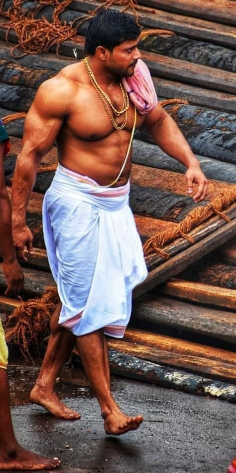 Vegan Bodybuilder Hindu priest of Puri Temple India Hindu Priest, Indian Bodybuilder, Absolute Unit, Bodybuilders Men, Fitness Photoshoot, Beefy Men, Men Photography, Indian Man, Bear Men