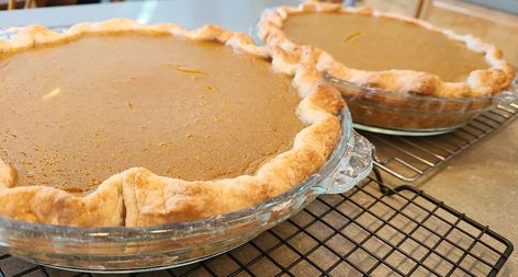 Cardamom Pie Crust & How To Prevent A Soggy Bottom - Inspired Homemaker Cardamom Buns, Buttery Pie Crust, Pie Crust Recipe, Good Pie, Pie Crust Recipes, Fruit Breakfast, Perfect Pies, Crust Recipe, Deep Dish