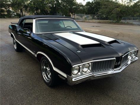 Olds 442, Car Man Cave, Oldsmobile 442, Barrett Jackson Auction, Cars Muscle, Old Classic Cars, Barrett Jackson, Oldsmobile Cutlass, Car Auctions