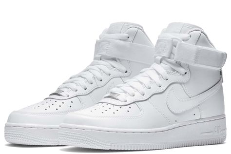 Jordyn Woods clothes: nike air force 1 Nike Air Force Mid, Tenis Air Force, Air Force 1 High Tops, High Top Nike, Nike Force 1, Nike Air Force 1 Mid, Nike Air Force 1 High, Air Force 1 Mid, Air Force 1 High