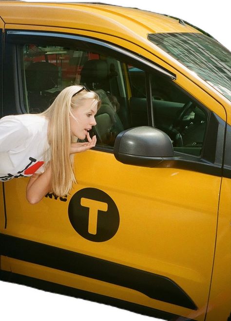 Nyc, NYC, New York, Central Park, Film, Film photo, aesthetic, Kodak film, New York Taxi, Taxi, blonde girl New York Central Park, New York City Pictures, Nyc Photoshoot, New York Taxi, Nyc Fits, City Shoot, Nyc Fall, Nyc Summer, Film Pictures