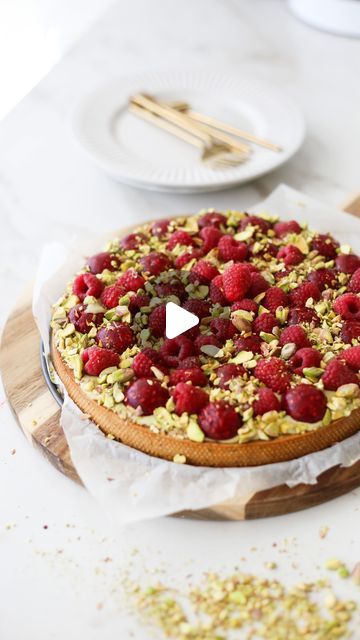 Baked by Laora 🧁 on Instagram: "Pistachio & Raspberry tart made with crema de pistacchio that I brought back home from Spain✨

This tart was unbelievably tasteful! It was made with a pistachio tartcrust, a vanilla-raspberry sponge layer, a layer of crema de pistacchio and pistachio meringue and finally homemade raspberry compote!

I will include this recipe in my upcoming cook book 🙌

#tart #tartcake #raspberrytart #pistachiotart #frenchtart #frenchpastry #tartcrust #raspberrycompote #raspberries #pastry #pastrychef #delicious #foodblogger #foodphotography #foodie #tartlet #raspberries🍇 #mezmerizing #tærte #hindbærtærte #pistacie #bagning #bagetid #baking #bakingreels #dessert #yummy #cakeblogger" Pistachio And Raspberry Tart, Pistachio Raspberry Tart, Raspberry Pistachio Tart, Pistachio Meringue, Pistachio Tart, Pistachio Raspberry, Raspberry Compote, French Tart, Raspberry Tart