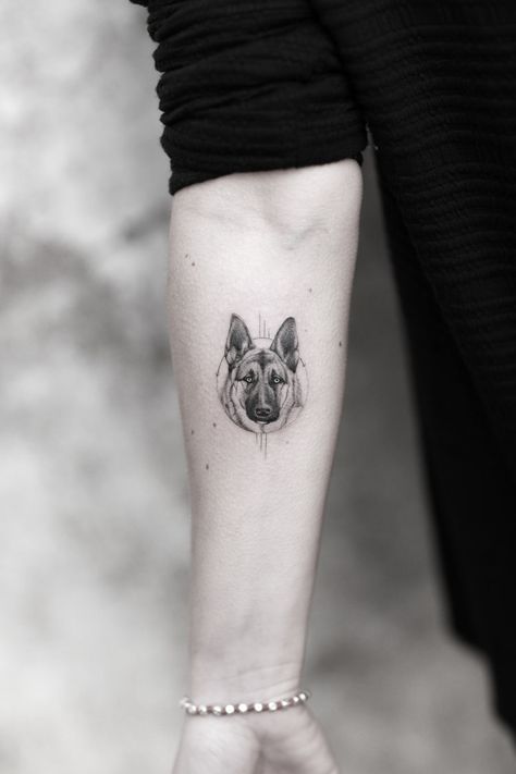 Tattoo Roma | Alessandro Capozzi | Make an Appointment Gsd Tattoo, German Shepherd Tattoo, Tatoo Dog, Dog Portrait Tattoo, Dog Memorial Tattoos, Paw Tattoo, Tattoo Master, Roma Italy, Memorial Tattoos