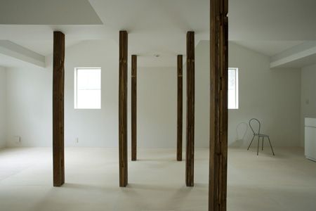 Forest Apartment, Wooden Forest, Wooden Columns, Japanese Interiors, Icon Design Inspiration, Japanese Architect, Japanese Architecture, Minimalist Architecture, Minimalism Interior