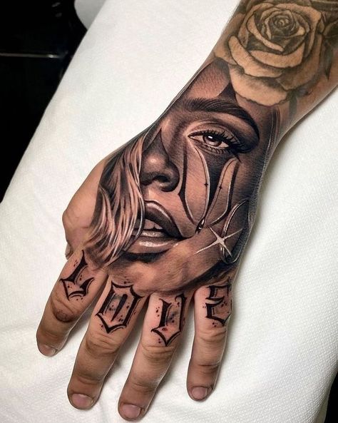 Payasa Tattoo, Chicanas Tattoo, Side Neck Tattoo, Skull Hand Tattoo, Tattoo Lettering Design, Gangsta Tattoos, Chicano Style Tattoo, Men Tattoos, Chicano Tattoos