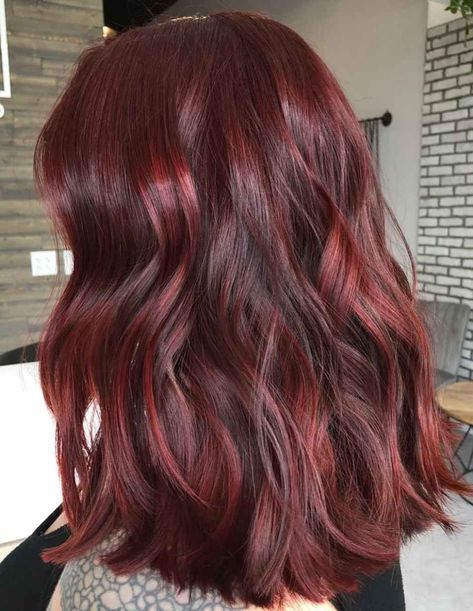 Shades Of Red Hair, Natural Red Hair, Wine Hair, Red Hair Inspo, Dark Red Hair, Burgundy Hair, Hair Shades, Auburn Hair, Hair Dye Colors