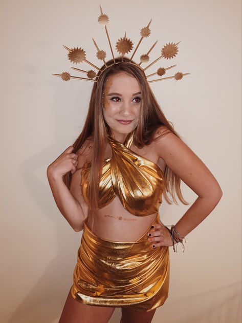 Sun Halloween Costume Sun Halloween Costume, Sun Goddess Costume, Sun Costume, Star Costume, 2023 Halloween, Goddess Costume, 2024 Halloween, Sun Moon Stars, Halloween 2024