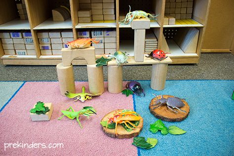 Spring Block Center Play Ideas in Preschool - PreKinders Spring Block Center, Block Play Ideas, Art Ideas Preschool, Spiders Preschool, Block Center Preschool, Bug Activities, Preschool Spring, Insects Preschool, Blocks Preschool