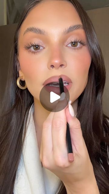 Kensington Tillo on Instagram: "best lip combo you’re welcome" Lips, Kylie Lip Combo, Kensington Makeup, Kensington Tillo, 90s Lip Combo, Best Lip Combos, Lip Combos, Kylie Lips, Lip Combo