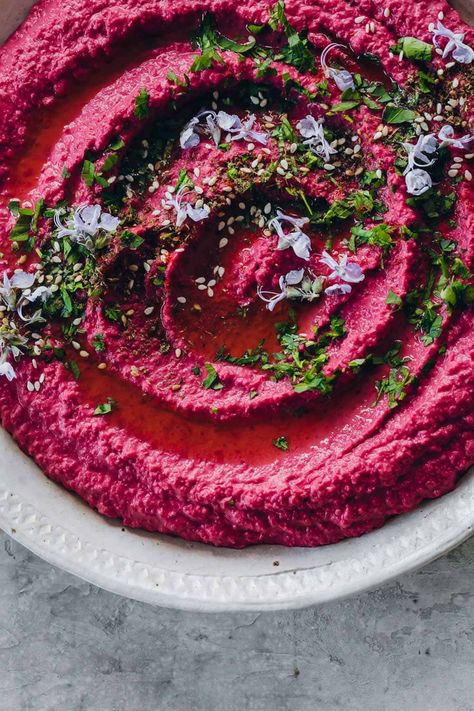 Beetroot Hummus Valentines Day Movie, Roasted Beet Hummus, Beetroot Hummus, Hummus Dip, Beet Hummus, Make Hummus, Beetroot Dip, Hummus Recipe, Canned Chickpeas