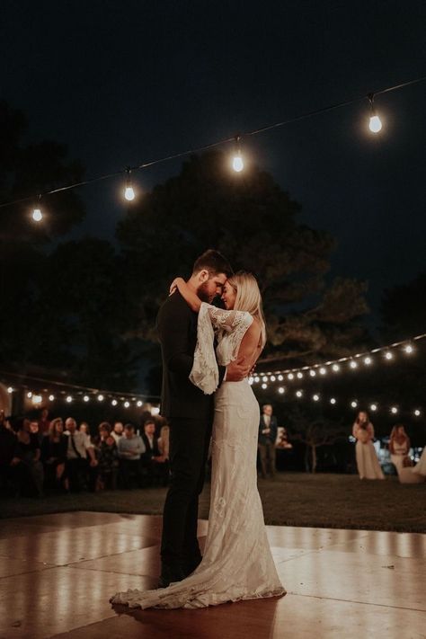 First Dance Photos, Modern Boho Wedding, Joshua Tree Wedding, Wedding First Dance, Reception Photos, Reception Inspiration, Oklahoma Wedding, Wedding Picture Poses, Cozy Outdoor