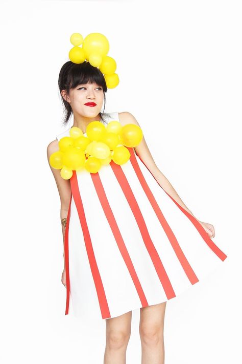 Diy Circus Costume, Popcorn Outfit, Diy Popcorn Costume, Popcorn Halloween Costume, Cactus Costume Diy, Diy Teen Halloween Costumes, Popcorn Diy, Popcorn Halloween