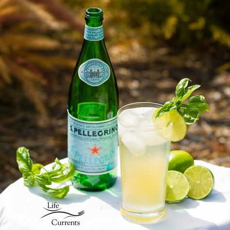 Basil Lime Sparkling Green Tea with San Pellegrino Sparkling Mineral Water is a refreshing way to face the heat of summer! San Pellegrino Photography, S Pellegrino Sparkling Water Recipes, Mineral Water Photography, San Pellegrino Aesthetic, S Pellegrino Sparkling Water, Sparkling Green Tea, Mineral Water Drinks, Sparkling Water Recipes, Sparkling Water Drinks