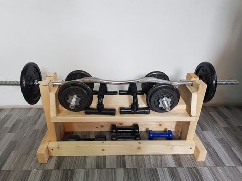 Dumbell Rack Diy Wood, Dumbell Rack Diy, Dumbell Storage, Weight Storage Ideas, Dumbell Rack, Diy Dumbbell, Home Gym Storage, Gym Organizer, Home Gym Set