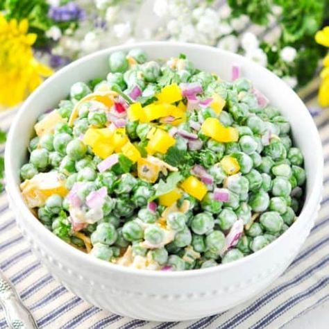 Southern Pea Salad, Ham For Easter, English Pea Salad, Baked Cajun Chicken, Pea Salad Recipes, Recipes Southern, Hamburgers Grilled, The Seasoned Mom, Spring Recipe