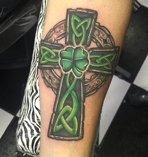 Celtic Cross and Shamrock Tattoo | Tattoo Ideas and Inspiration Irish Warrior Tattoo, Irish Cross Tattoo, Irish Tattoos For Men, Irish Shamrock Tattoo, Celtic Cross Tattoo For Men, Celtic Cross Tattoo, Cross Shoulder Tattoos, Tattoo Designs With Meaning, Celtic Tattoos For Men