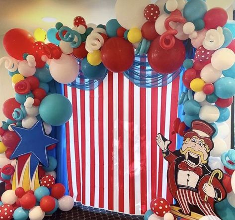 Carnival Birthday Balloons, Circus Balloon Decorations, Carnival Theme Birthday Decor, Circus Theme Balloon Garland, Carnival Themed Balloon Arch, Carnival Backdrop Ideas, Circus Balloon Garland, Circus Balloon Arch, Carnival Decorations Diy