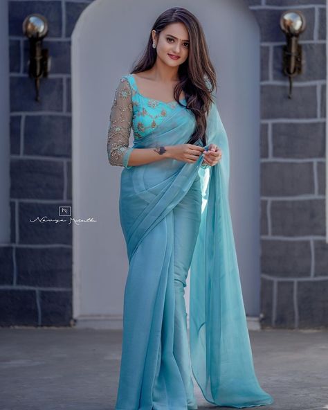 Sree Satya Beautiful Photos Saree Models, Traditional Sarees, Half Saree, Indian Beauty Saree, Beautiful Photo, Saree, Beauty