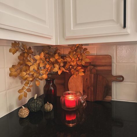 The Kitchen with fall touches 🍂 kitchen counter views of the fall decor! 🍂🤎✨I love changing up the counter decor every season! Something fresh, new, and seasonal is my favorite! ☺️ Fall Decor is always one of my favorites! The moody and cozy vibes it brings! It’s just something so special! 🤎 Autumn Decor, Fall Kitchen Decor, Fall Home Decor Inspo, Home Decor, Autumn Vibes 🖤 Shop this post by clicking link in bio under, ‘Shop My Home’. #alexandhome #falldecor #fall2024 #autumn #autumnhome... Corner Countertop Decor, Fall Kitchen Decor Ideas, Fall Decor Kitchen, Happy August, Fall Kitchen Decor, Countertop Decor, Fall Snacks, Corner Decor, Kitchen Counter Decor