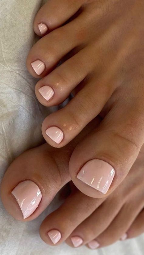 Created by Charlotte Emily Beauty ☁️ #navypro #navyprofessional#goldtools #beautytools #beauty #beautypro#beautyprofessional #beautytherapist #beautytherapy#bubbles #clean #lashtech #nailtech #browtech #manicure #pedicure #aesthetic #pedicure #feet #pedicurenails #pedicureinspo #nails #French #winterpedicure #feet #toes French Pedicure, Pedicure Colors, Gel Toe Nails, Nagellack Trends, Toe Nail Color, Pretty Toe Nails, Cute Toe Nails, Summer Toe Nails, Toe Nail Art