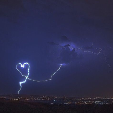 Heart Thunder, Bleach Stark, Aesthetic Lightning, Heart Lightning, Lightning Sky, Ethereal Nature, Focus Mode, Lightning Cloud, Blue Thunder