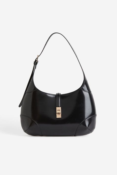 Shoulder Bag - Black - Ladies | H&M US | H&M (US) Cheap Shopping, Shopping Shoes, Handbags For School, Pretty Accessories, Shopping Clothes, Trendy Handbags, Shop Clothes, My Dream Wardrobe, Pretty Bags