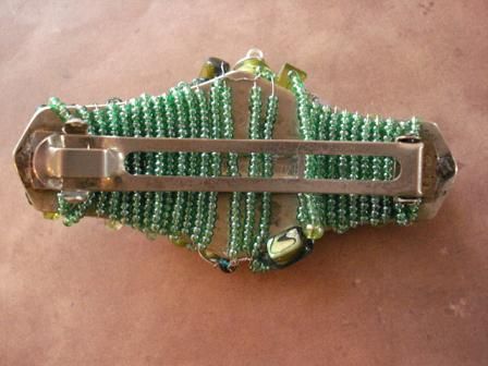 How To Make Beaded Hair Barrette Tutorial Links / The Beading Gem Free Jewellery Making Tutorials, Bead Hair, Peridot Color, Beaded Hair, Hair Adornments, Hair Beads, Jewelry Making Tutorials, Coral Beads, Brick Stitch