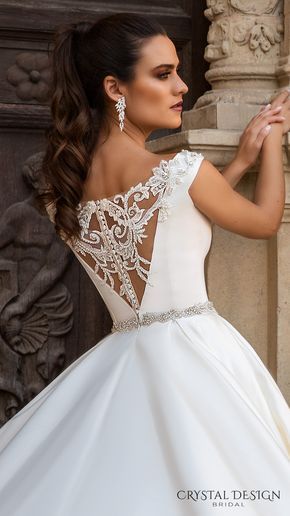 Aline Wedding Dresses, Royal Train, Haute Couture Wedding Dress, Wedding Dress Design, Aline Wedding Dress, Wedding Dress With Pockets, Lace Ball Gowns, Trendy Wedding Dresses, White Wedding Dress