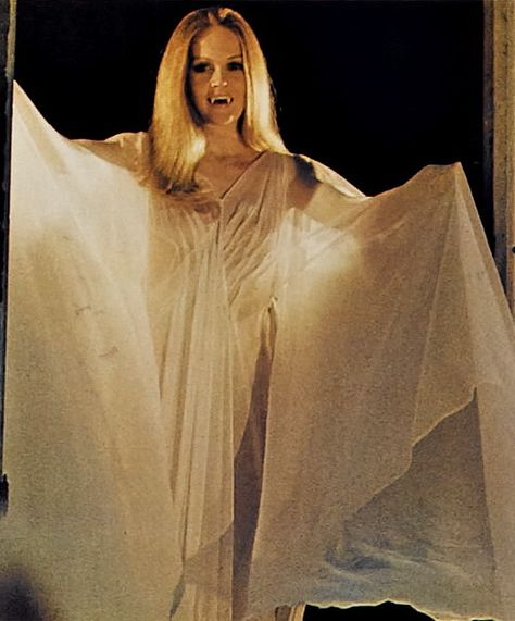 Carolyn Stoddard (Nancy Barrett) as a vampire via HODS Hammer Horror Films, Dark Shadows Tv Show, Vampire Film, Female Vampire, Vampire Girls, Famous Monsters, Vampire Art, Shadow Photos, Science Fiction Film