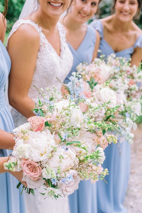 Pastel Wedding Theme, Blue White Weddings, Pink And White Weddings, Blue Wedding Bouquet, Wedding Bouquets Pink, Light Blue Wedding, Bridal Bouquet Flowers, White Bridal Bouquet, Blue Wedding Flowers