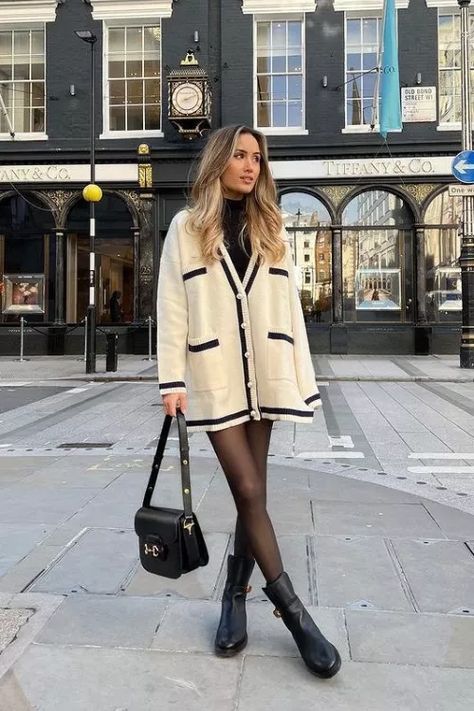 London Afternoon Tea Outfit, Warm Cardigan Outfit, Brunch Outfit Fall, Brunch Outfits Fall, Casual Brunch Outfit, September Outfits, Estilo Indie, Europe Outfits, Winter Fashion Outfits Casual