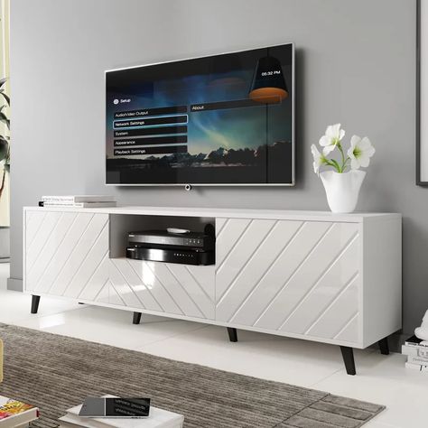 White Tv Console Living Room, White Tv Console, Modern Tv Stand Living Rooms, Floating Furniture, Tv Stand Decor Living Room, Apartment Things, Climbing Stairs, Tv Consoles, Grey Tv Stand