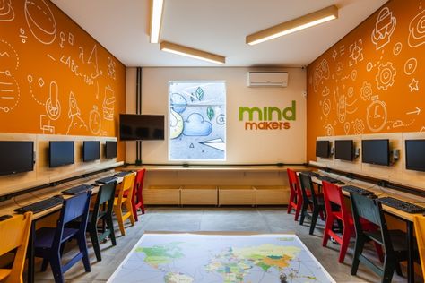 Mind Makers coding school by Studio dLux, São Paulo – Brazil » Retail Design Blog School Computer Room, Wood Lighting Fixtures, School Library Design, Wood Lighting, Down Ceiling Design, Coding Class, Coding School, Wood Light Fixture, School Computers