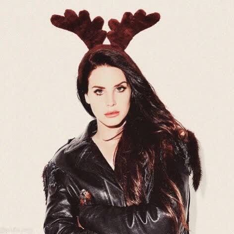 Ldr Christmas, Lana Del Rey Christmas, I Love Lana Del Rey, Diet Mountain Dew Lana Del Rey, Icons Christmas, Love Lana Del Rey, Sparkle Jump Rope Queen, Lana Del Rey Love, Lizzy Grant