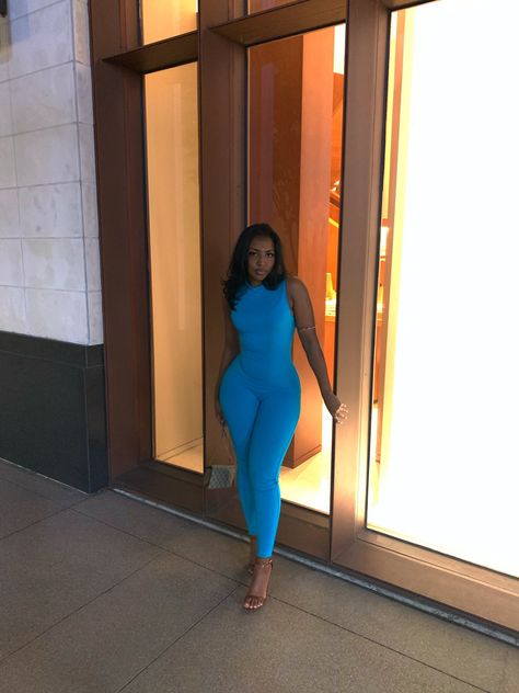 Night Out Outfit, Baddie Outfits Casual, Beautiful Black Women, Fashion Killa, Simple Outfits, Classy Outfits, Pretty Outfits, Aquamarine