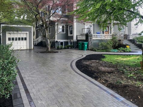 Driveway Pavers Design, Grey Pavers, Modern Driveway, Landscape Pavers, Outdoor Pavers, Paver Designs, Walkway Landscaping, Walkway Design, Patio Pavers Design