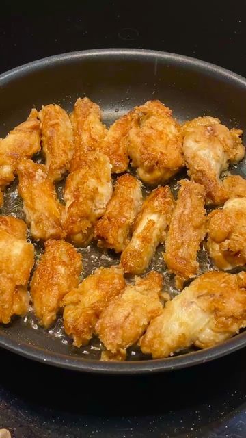 Chicken Wings With Cornstarch, Season Chicken, Salted Egg Yolk, Deep Fry, Salted Egg, Cooking Wine, Egg Yolk, How To Cook Chicken, Chicken Dishes