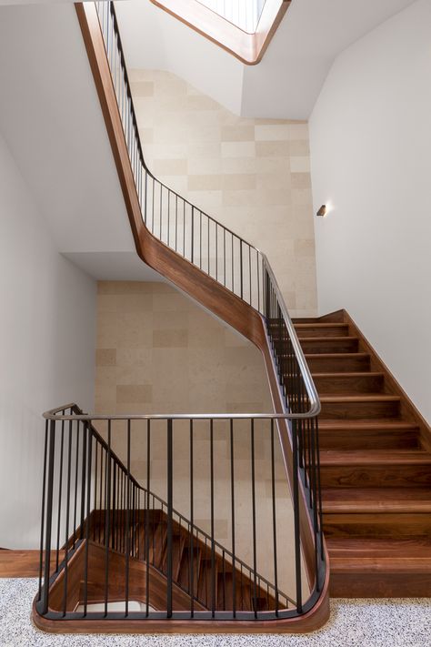 Closed Stringer Staircase, Bronze Stair Railing, Mid Century Stair Railing, Stair Construction, Hamptons Interior Design, Loft Railing, Hamptons Interior, Metal Stair Railing, Cantilever Stairs