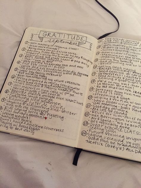 Gratitude List Aesthetic, Gratitude Doodle, Gratitude Journal Aesthetic, Grateful Journal, Gratitude Log, Vision Bored, How To Have A Good Morning, Gratitude Journals, Gratitude List