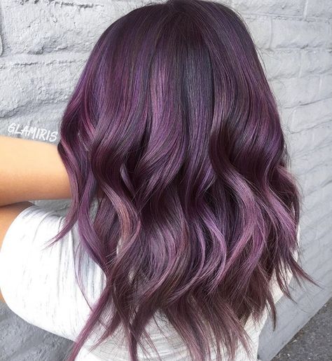 Winter hair?? Ash Hair Color, Violet Hair, Ombré Hair, Hair Color Purple, Winter Hair Color, Penteado Cabelo Curto, Hair Color And Cut, Winter Hairstyles, Cool Hair Color