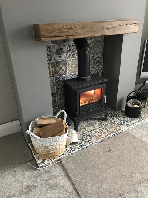 Log Burner Wall Ideas, Enclosed Wood Burning Stove, Gas Fireplace Stove Ideas, Log Burner With Tiles, Multi Fuel Stove Ideas Fireplaces, Log Burner Tiles, Tiled Log Burner Fireplace, Woodburner Surround, Brick Wall Fireplace