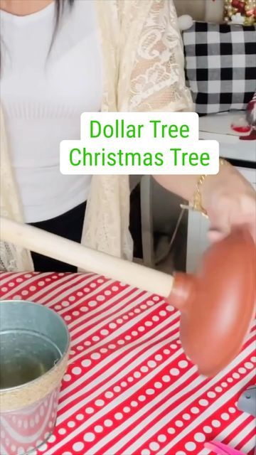 Plunger Crafts, Diy Mailbox, Dollar Tree Finds, Dollar Tree Christmas, Dollar Tree Decor, Dollar Store Diy, Dollar Tree Diy, Diy Home Crafts, Christmas Crafts Diy