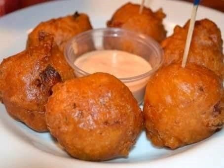 Bahamian Recipes, Conch Recipes, Bahamas Food, Bahamian Food, Conch Fritters, Tropical Food, Quick Dishes, Caribbean Food, Sunday Recipes