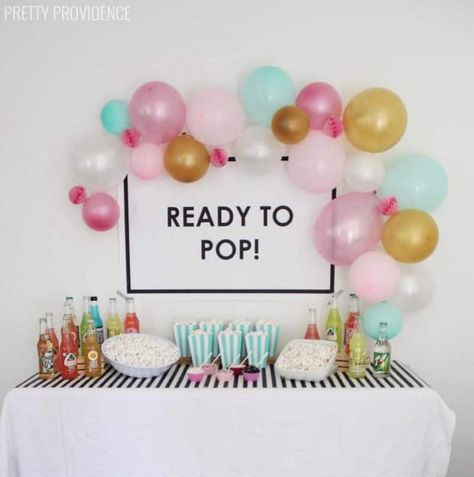 Baby Shower Kuchen, Baby Shower Mixto, Fiesta Shower, Pop Baby Showers, Boy Baby Shower Ideas, Diy Baby Shower Decorations, Popcorn Bar, Baby Shower Invitaciones, Fiesta Baby Shower