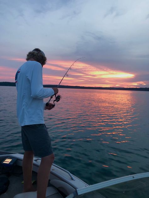 person fishing with a sunset in background. Fishing Sunset, Fishing Couples, Cute Country Couples, Country Summer, Country Couples, Fishing Pictures, Cinnamon Bun, Boy Fishing