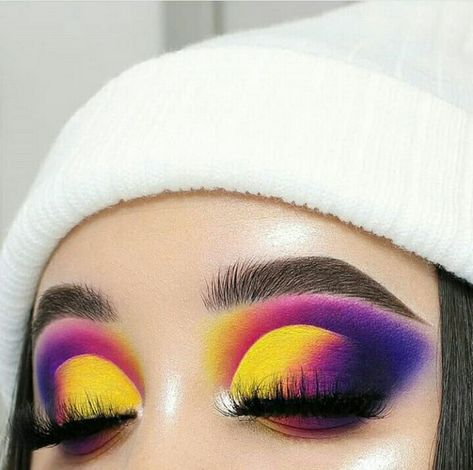 Crazy Eye Makeup, Yellow Eye Makeup, Maquillage Yeux Cut Crease, Drag Make-up, Makeup 101, Dramatic Eye Makeup, Bright Makeup, Rave Makeup, Beautiful Eye Makeup